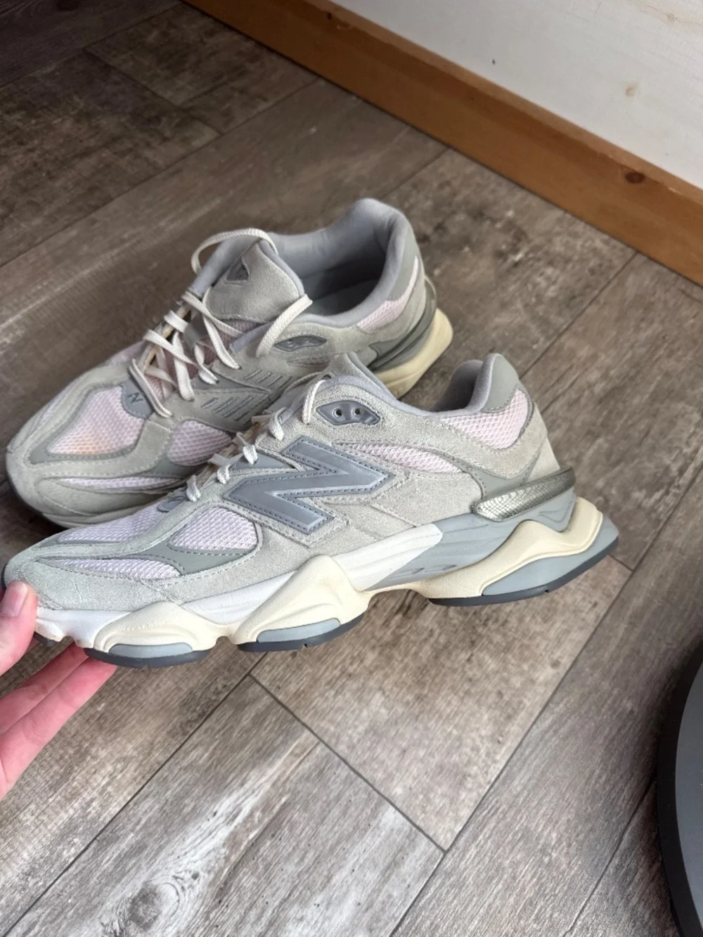 New Balance 9060